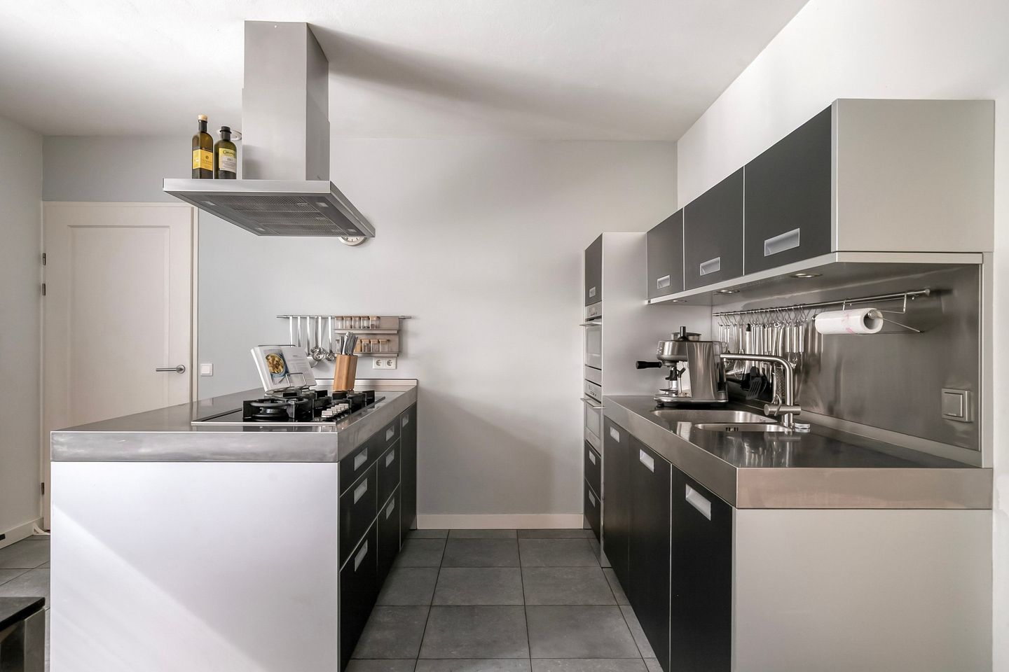 Luxurious Detached Villa with Exceptional Comfort and Light in Best — 20