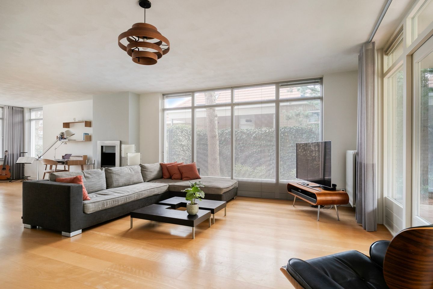 Luxurious Detached Villa with Exceptional Comfort and Light in Best — 14