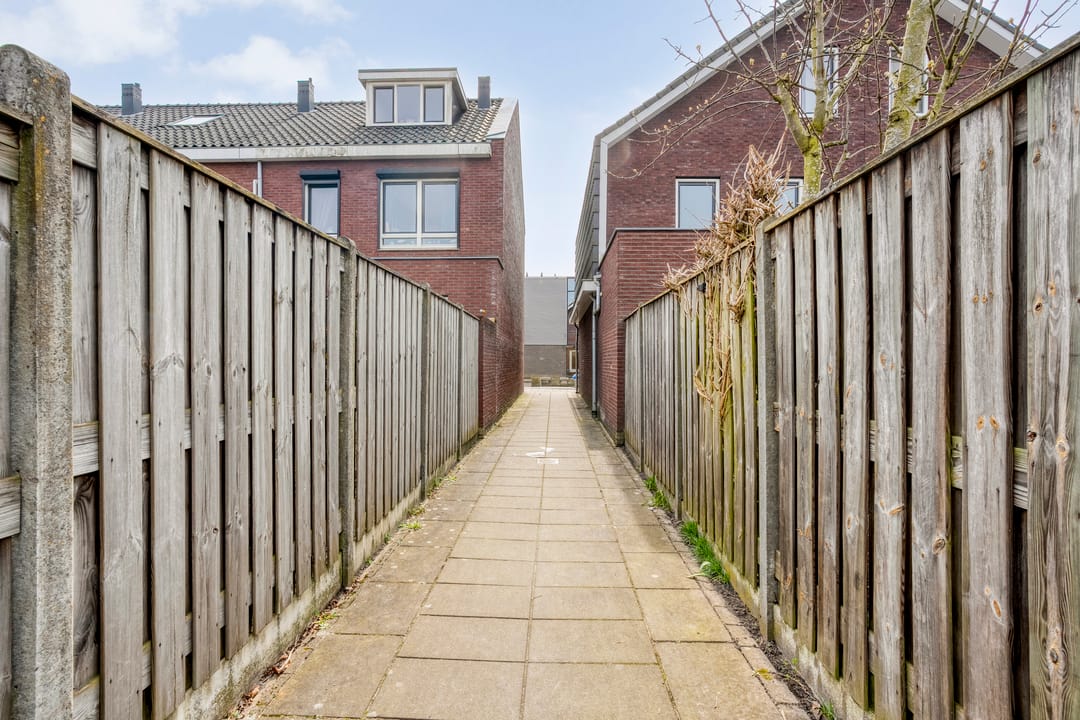 Foto 41 van De Genestetstraat 17