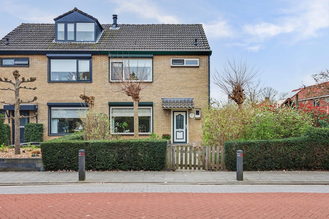 Photo 38 of Julianastraat 90