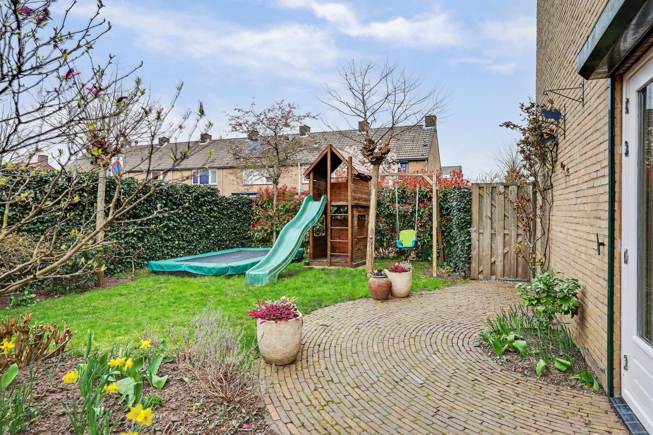 Photo 30 of Julianastraat 90