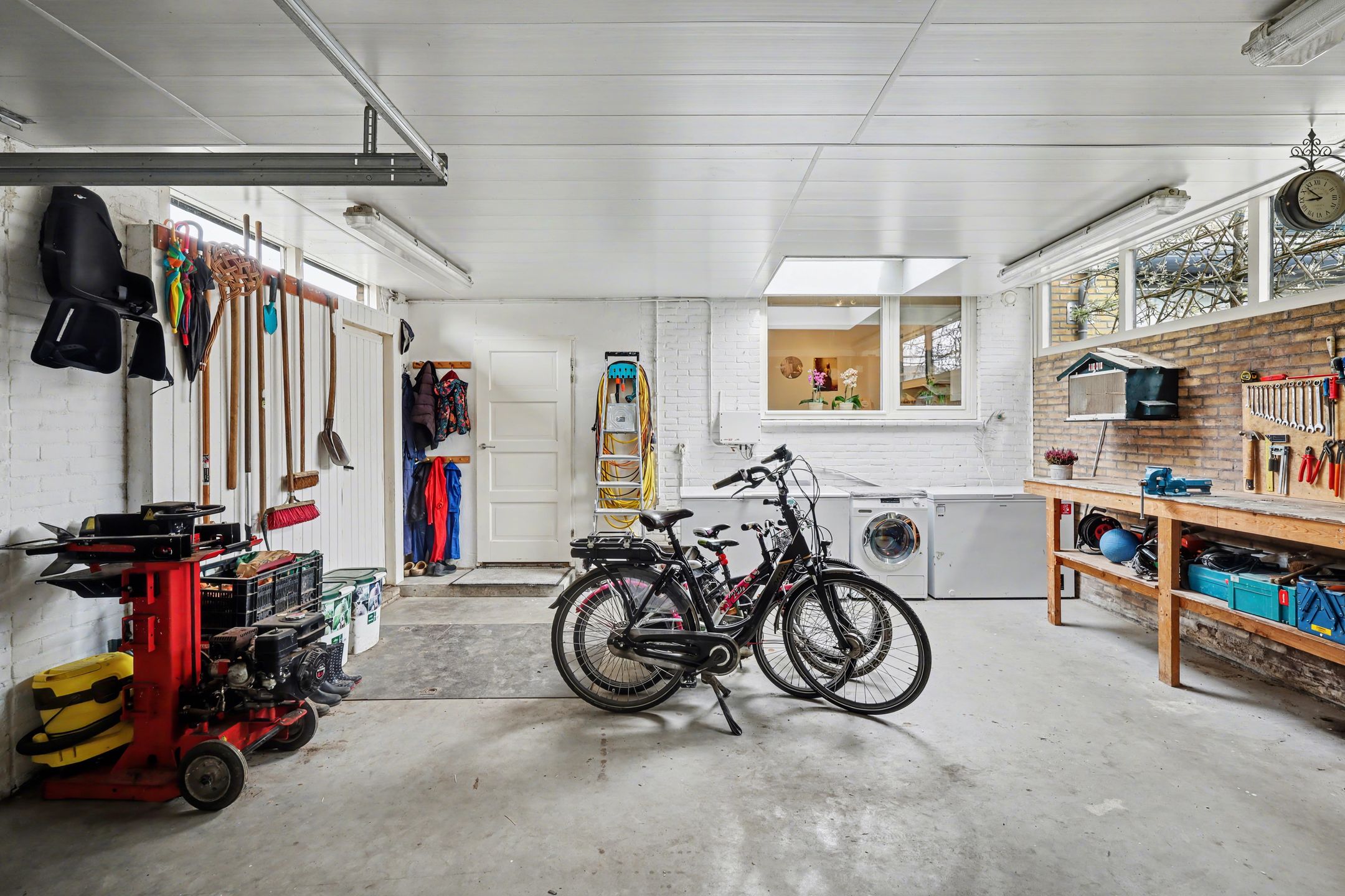 Photo 15 of Julianastraat 90