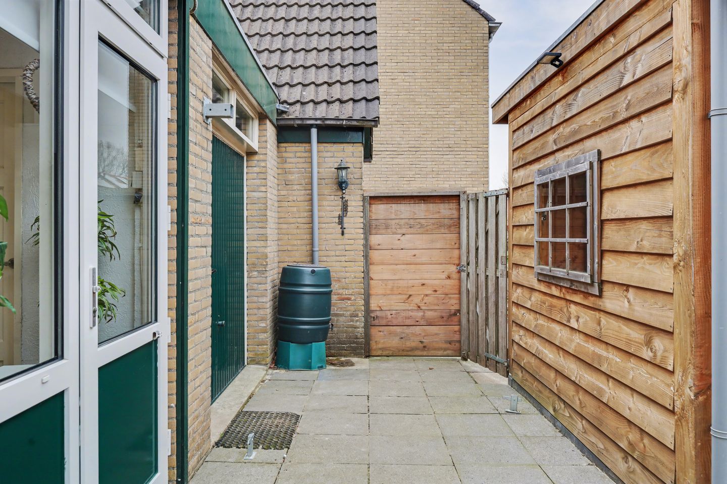 Photo 34 of Julianastraat 90