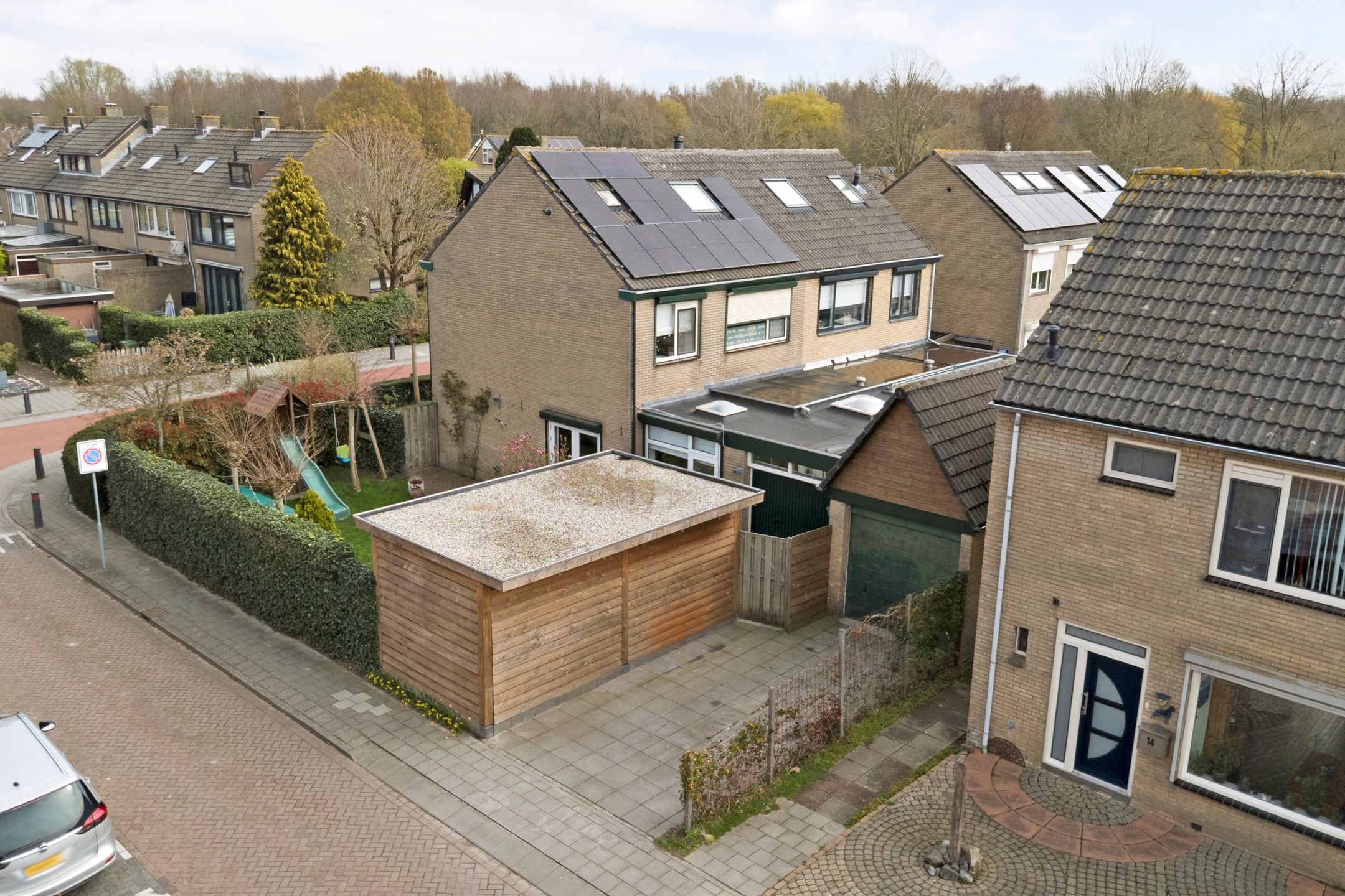 Photo 39 of Julianastraat 90