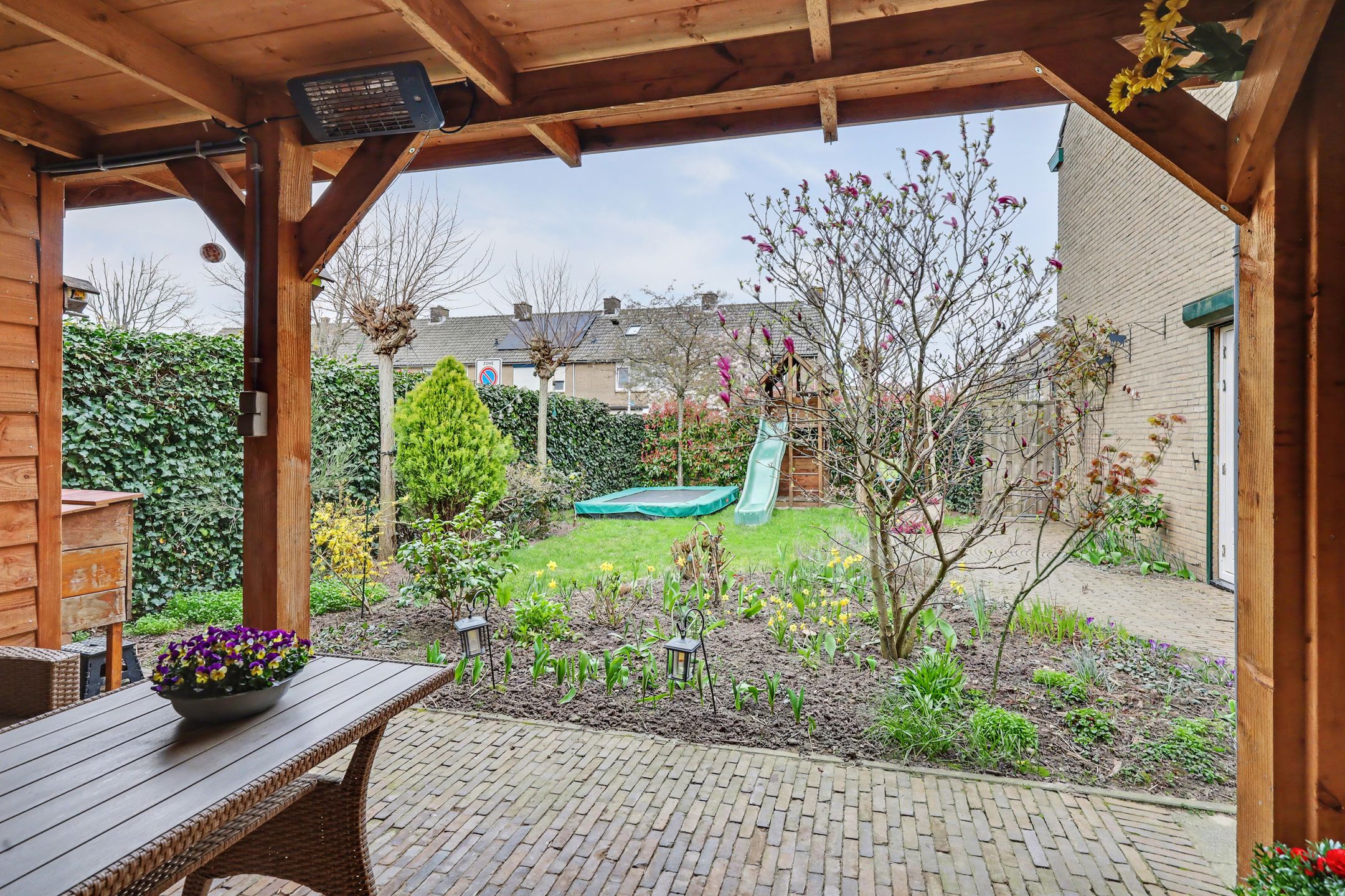 Photo 36 of Julianastraat 90