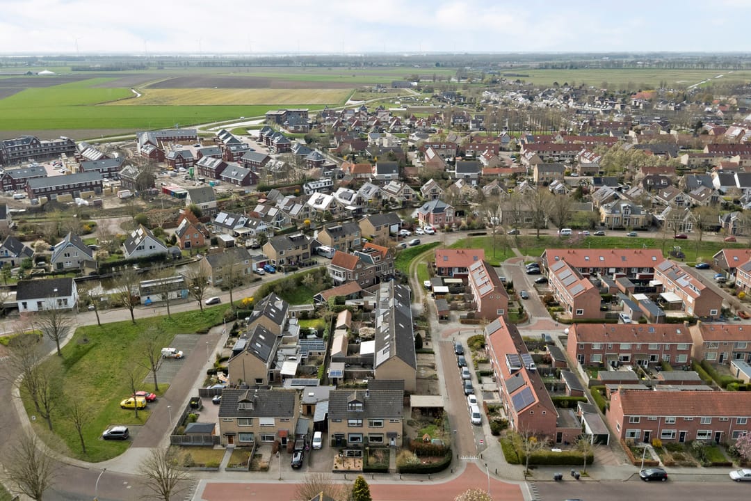 Photo 46 of Julianastraat 90