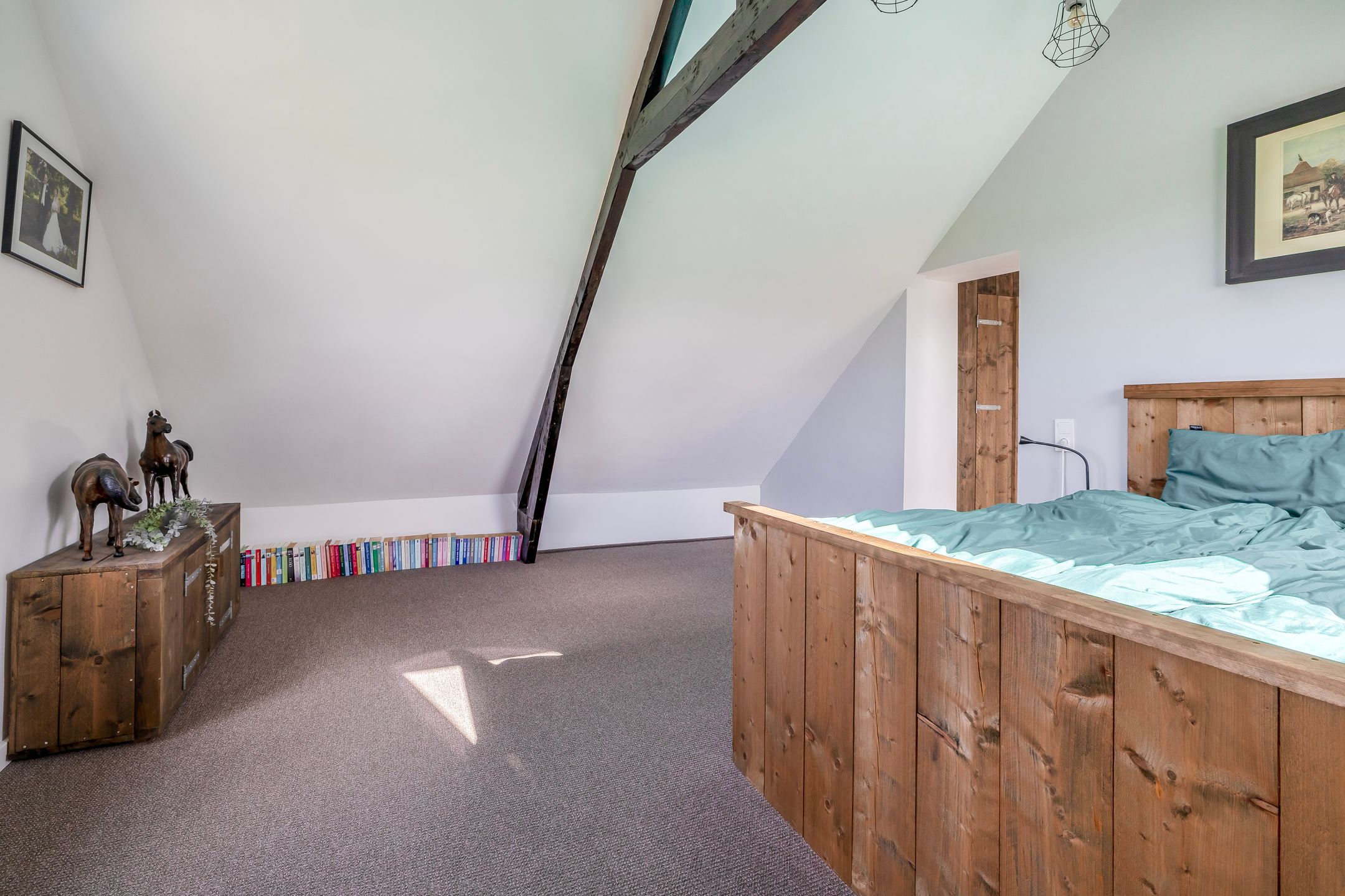 Modernised Country Estate with Equestrian Facilities Near the North Sea Coast — 41