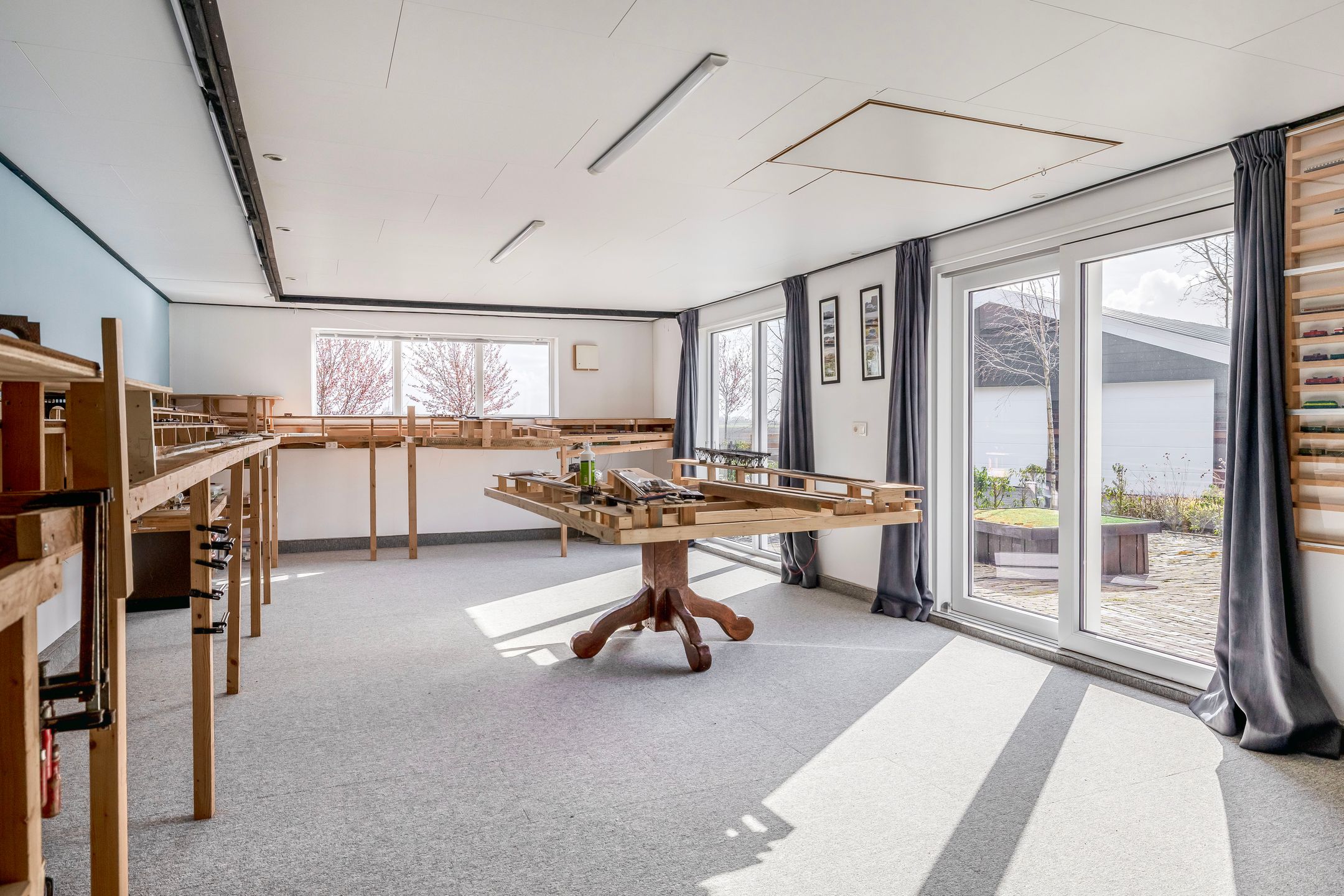 Modernised Country Estate with Equestrian Facilities Near the North Sea Coast — 35