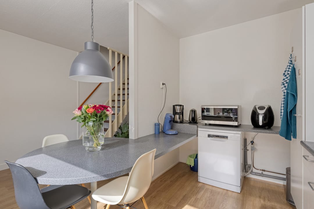 Instapklare tussenwoning met tuin aan rustige groene locatie in Arnhem — 13