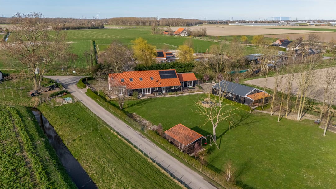 Modernised Country Estate with Equestrian Facilities Near the North Sea Coast — 67