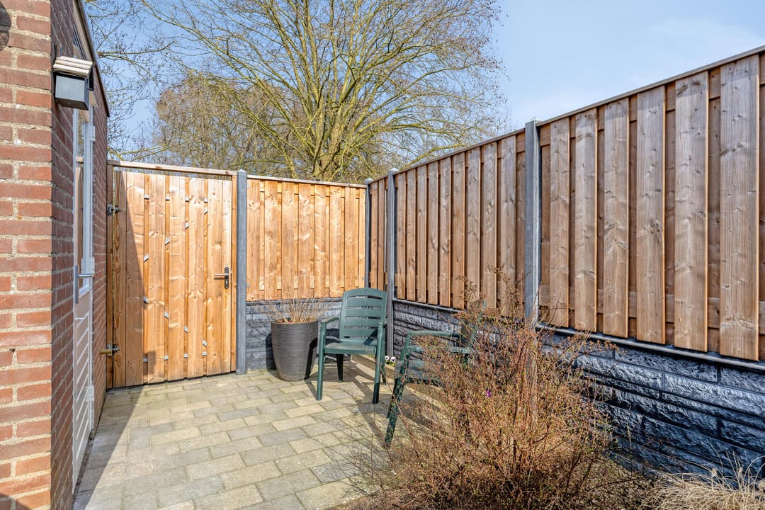 Instapklare tussenwoning met tuin aan rustige groene locatie in Arnhem — 37