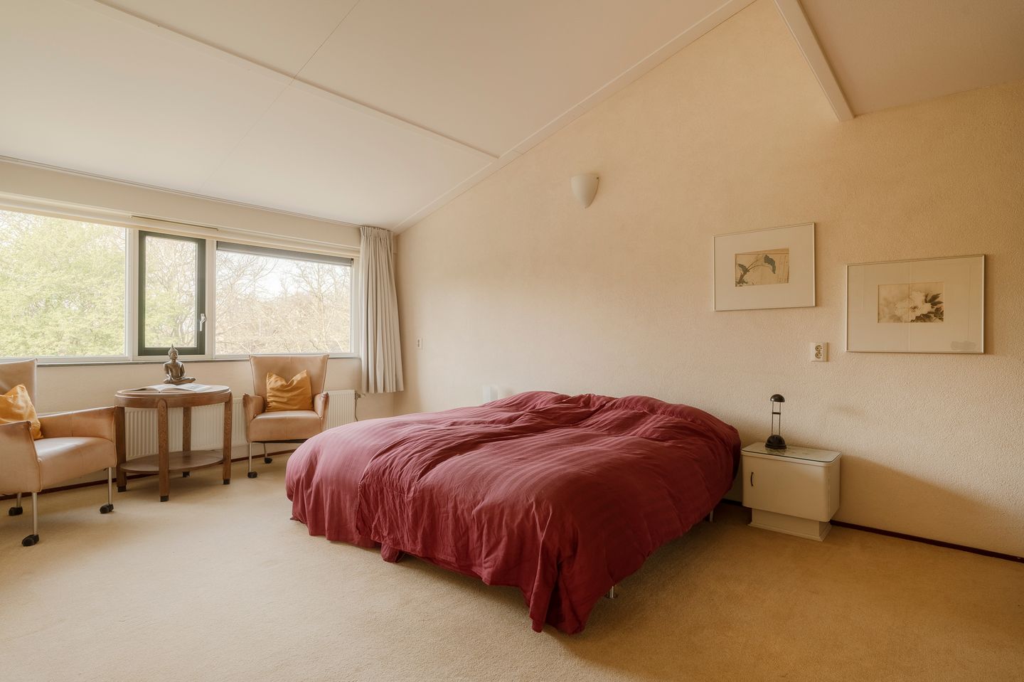 Semi-detached 55+ residence with garage and sunny garden in green park setting — 25