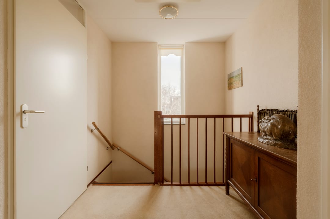 Semi-detached 55+ residence with garage and sunny garden in green park setting — 31