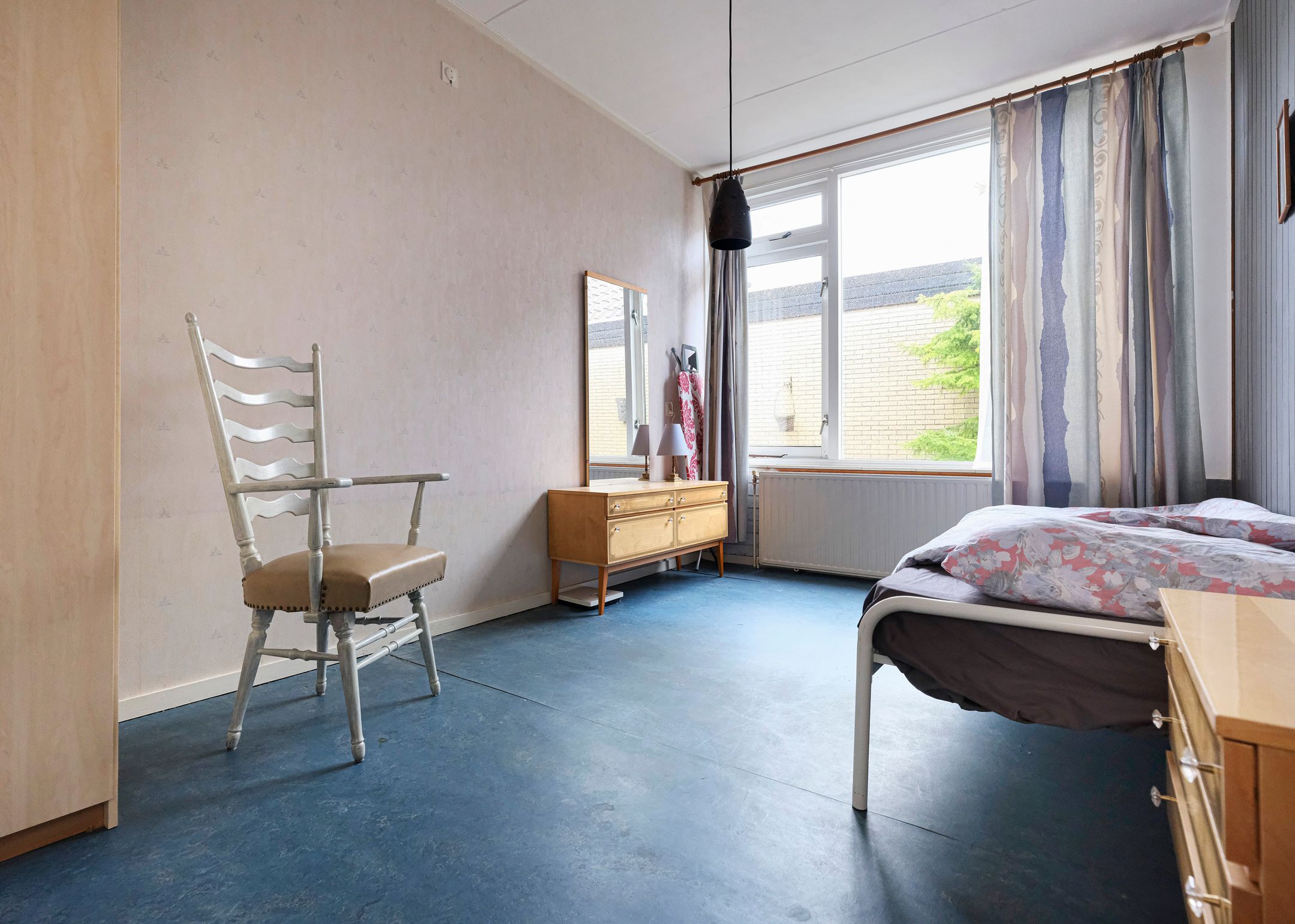 Foto 12 van Hellemastraat 6