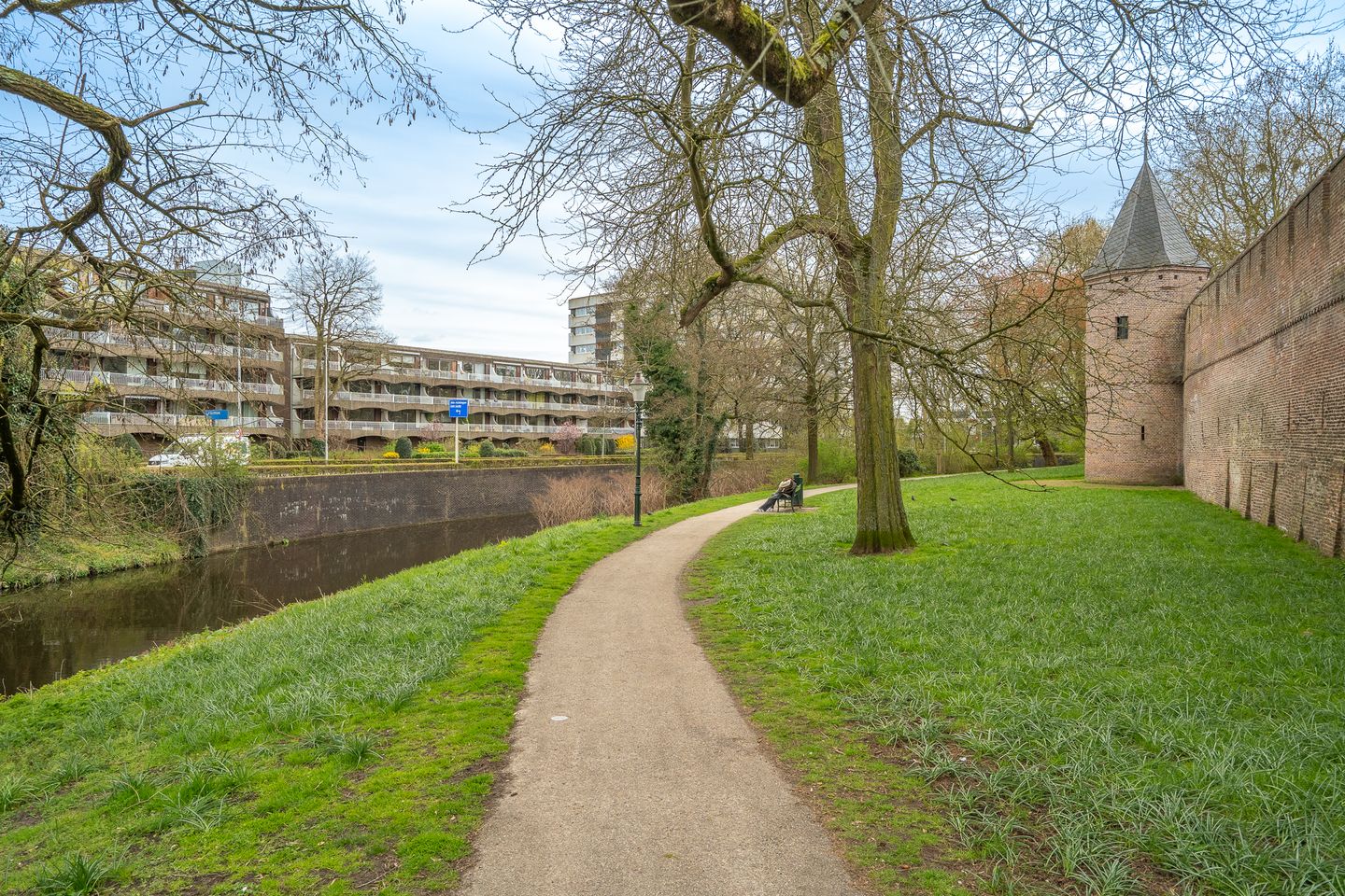 Foto 35 van Hogeweg 13-F