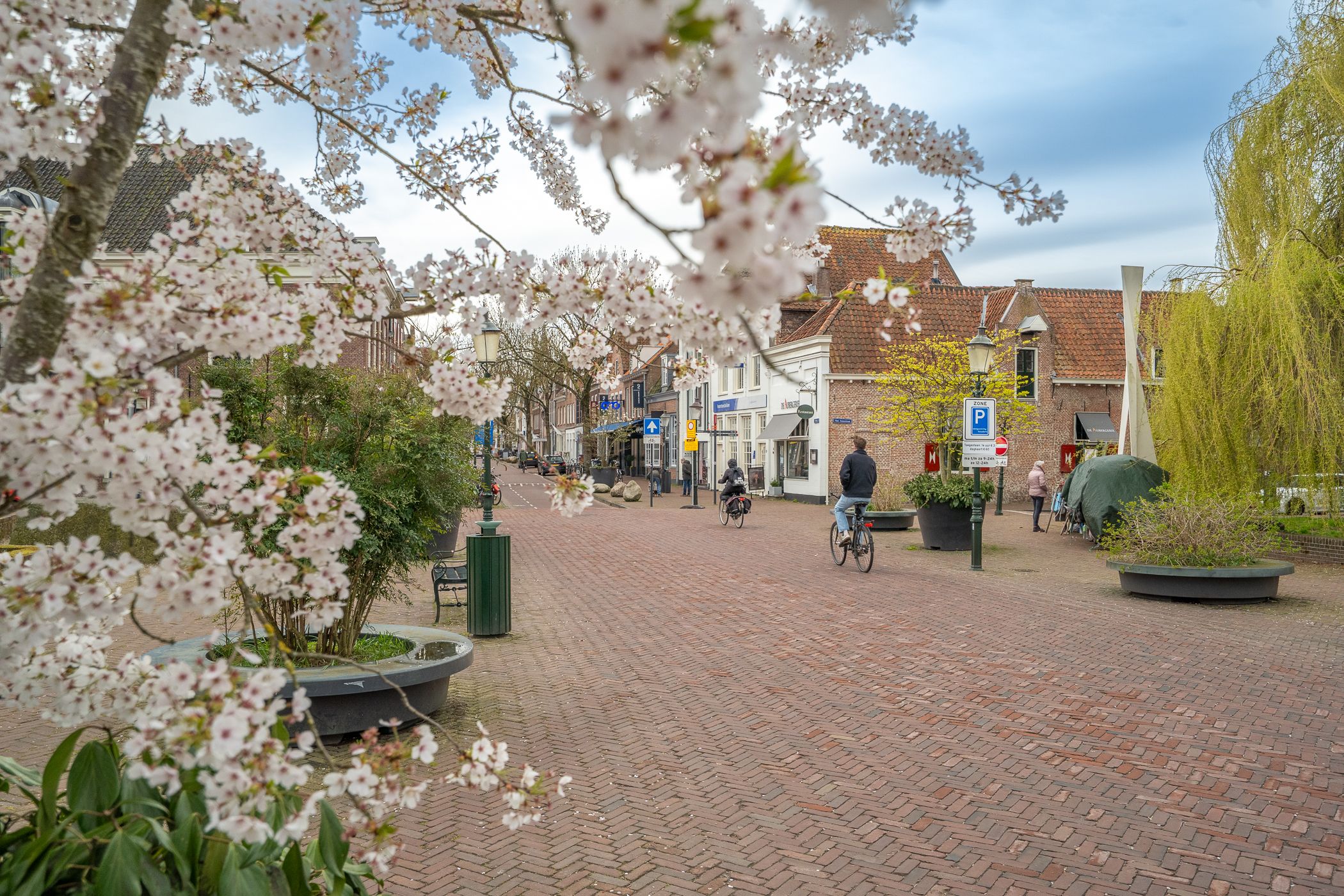 Foto 30 van Hogeweg 13-F