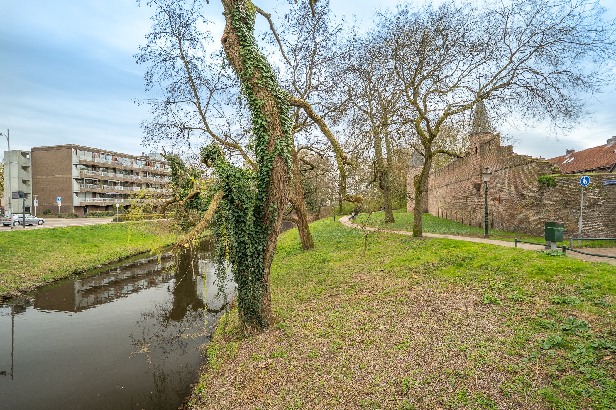 Foto 36 van Hogeweg 13-F