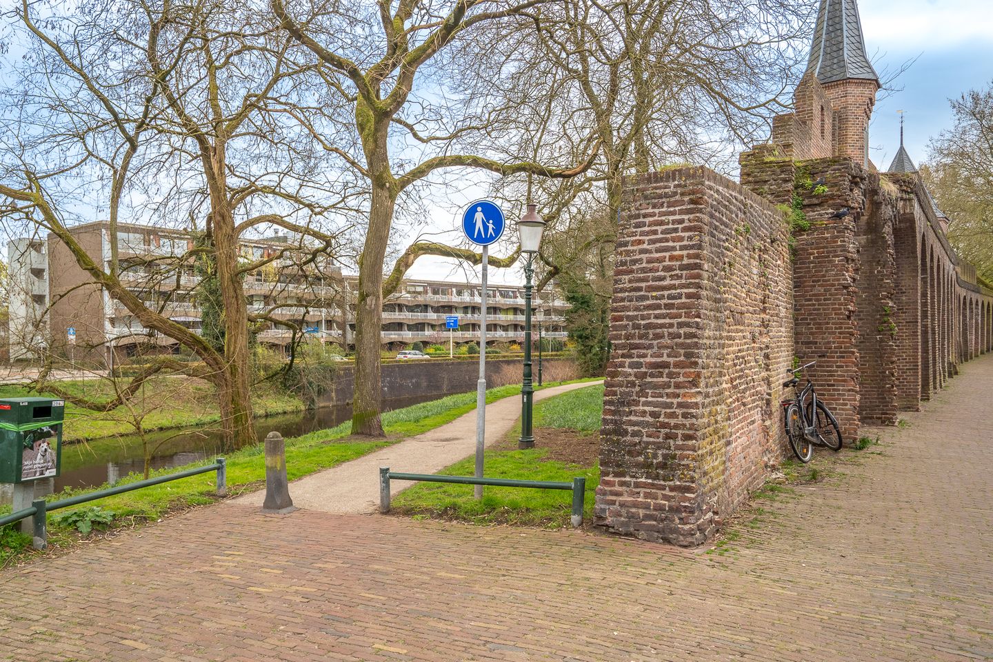 Foto 34 van Hogeweg 13-F