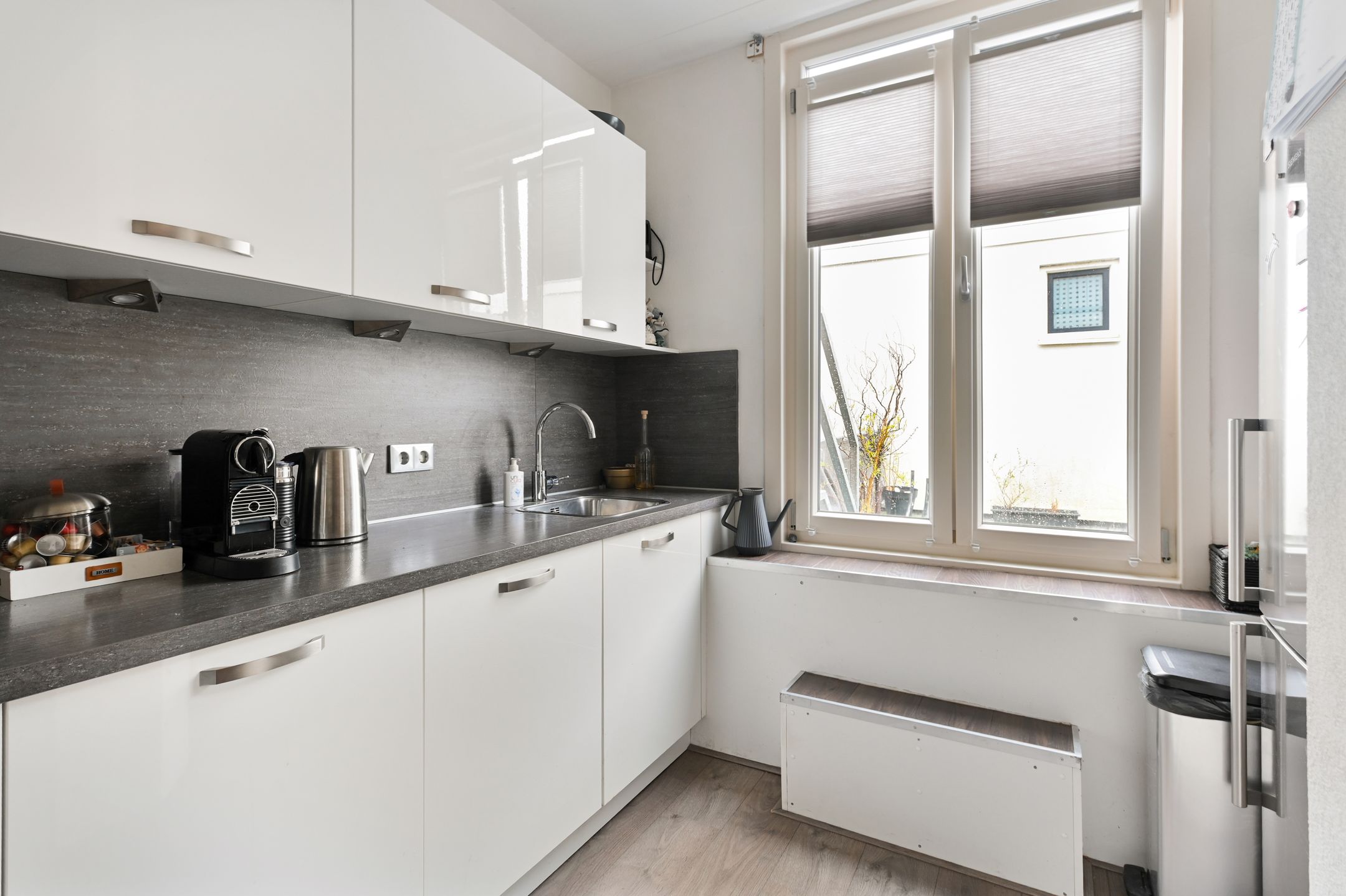 Foto 15 van Van Brederodestraat 123