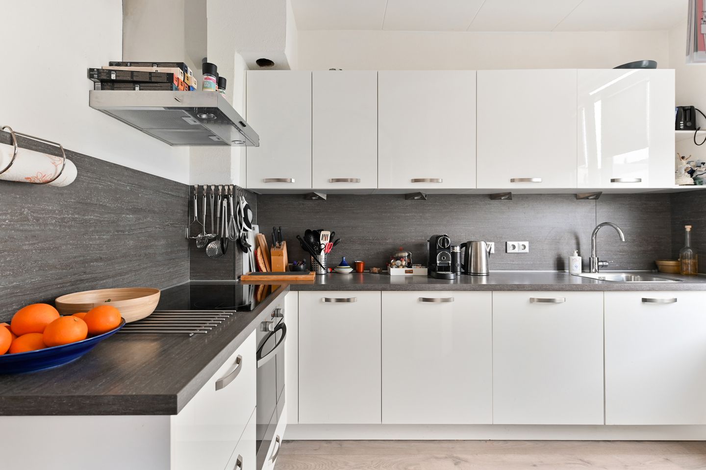 Foto 14 van Van Brederodestraat 123