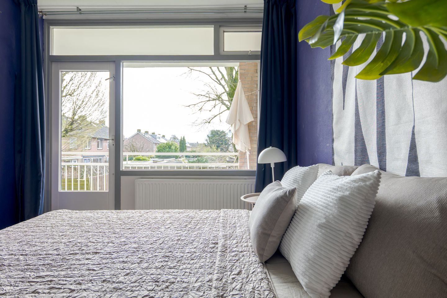 Bright apartment with two balconies and green views in Holtenbroek — 26
