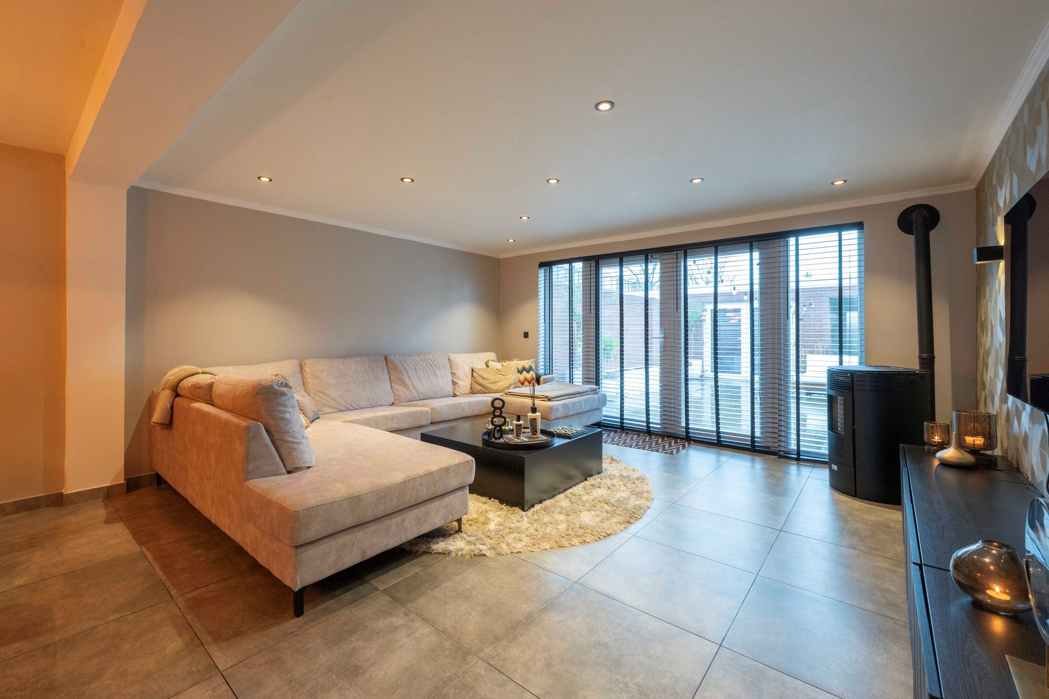 Spacious Move-In Ready Terraced Home with Modern Amenities in Oudenbosch — 12