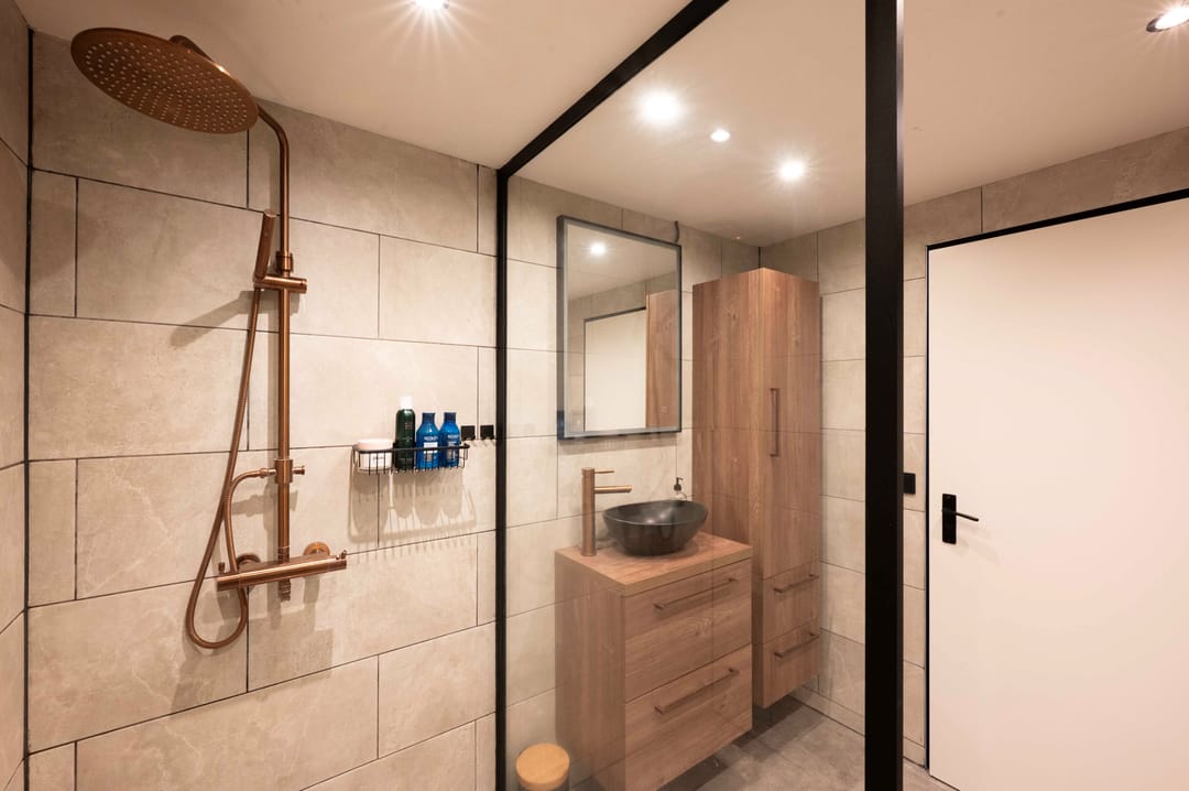 Spacious Move-In Ready Terraced Home with Modern Amenities in Oudenbosch — 41