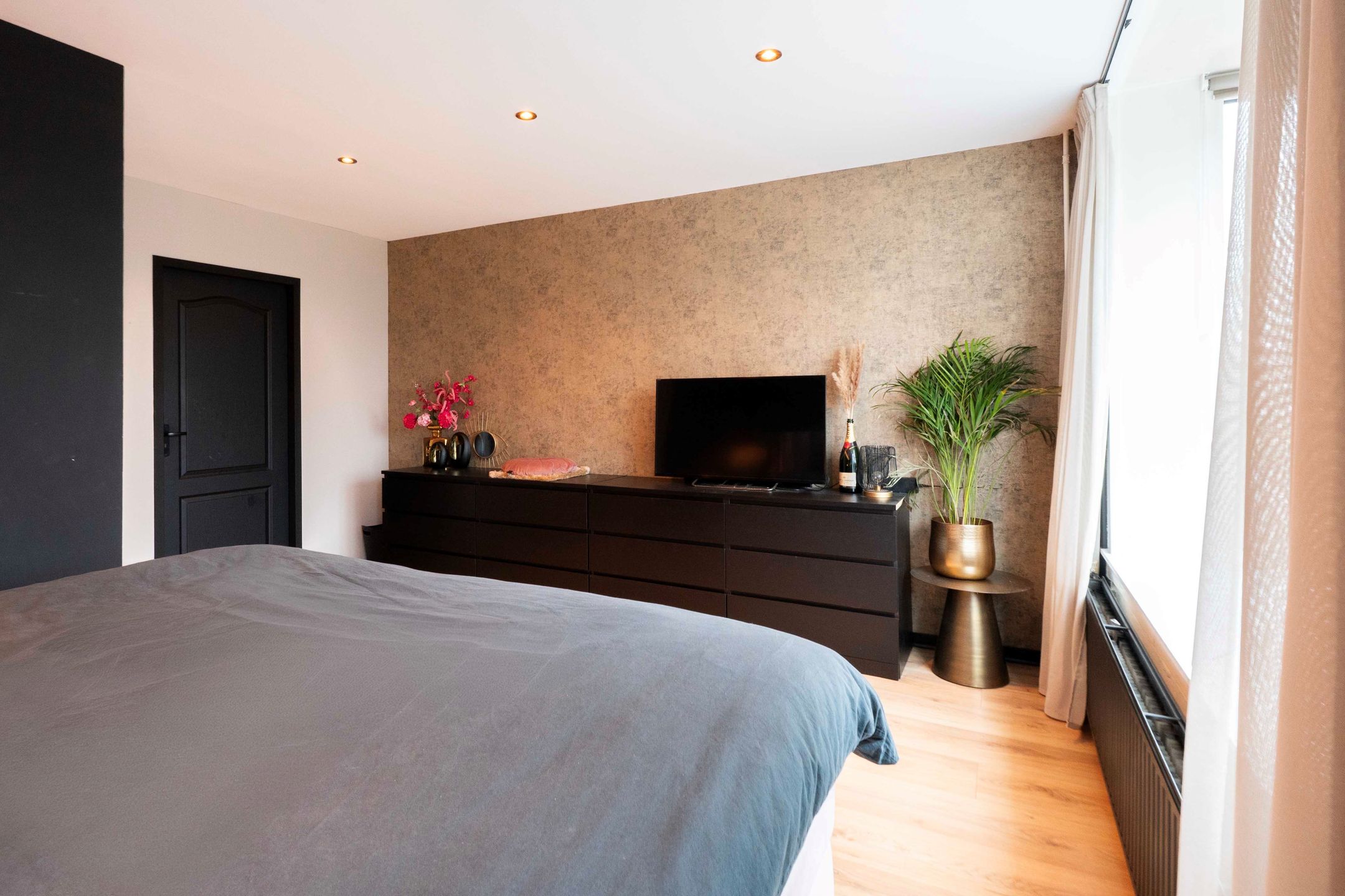 Spacious Move-In Ready Terraced Home with Modern Amenities in Oudenbosch — 33