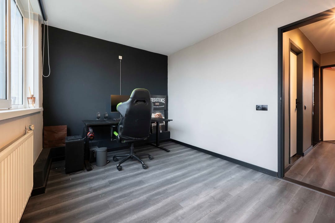 Spacious Move-In Ready Terraced Home with Modern Amenities in Oudenbosch — 43