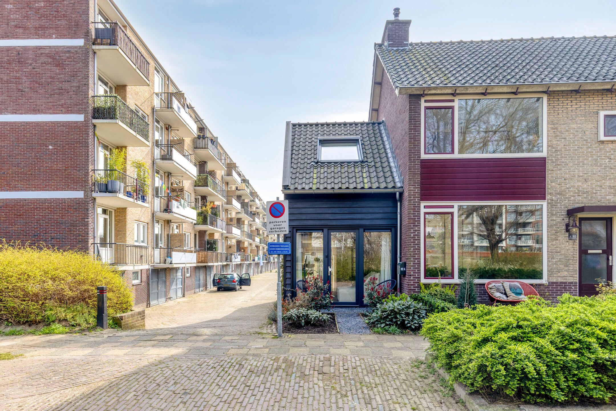 Modern New Build End Terrace Home with Private Parking in City Center — 29