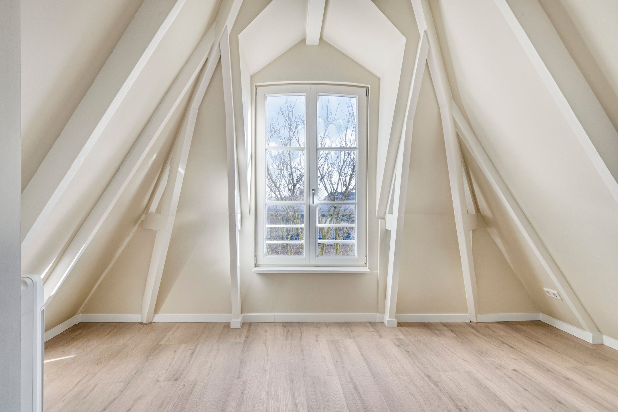 Photo 6 of Da Costastraat 94-A4