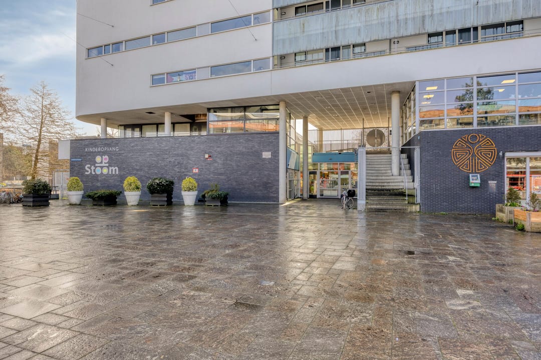 Photo 38 of Leonardo da Vinciplein 89