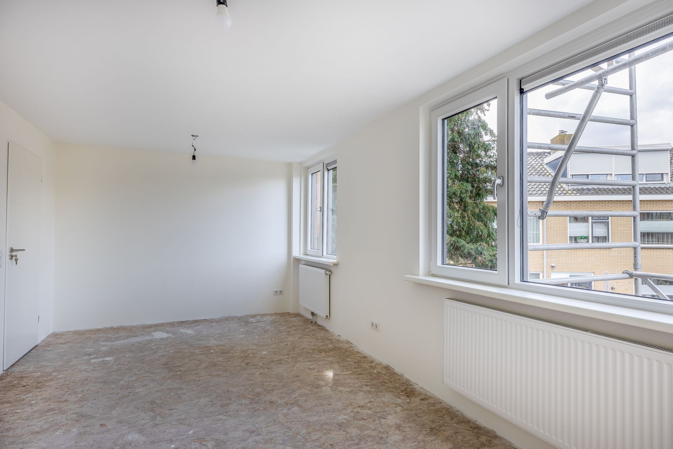 Fully Renovated Family Home with Luxury Finishes in Berkel Centrum — 22