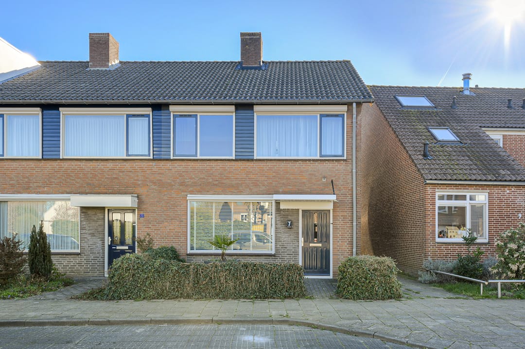 Photo 2 of Jan van Scorelstraat 7