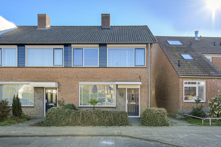 Photo 2 of Jan van Scorelstraat 7