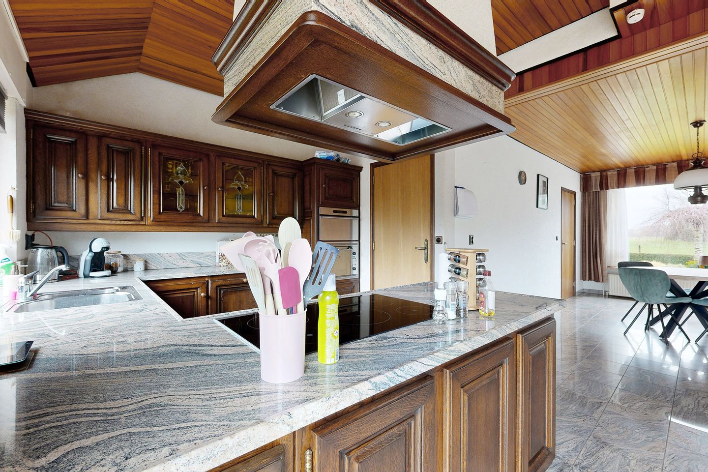 Foto 34 van Middenstraat 14-A