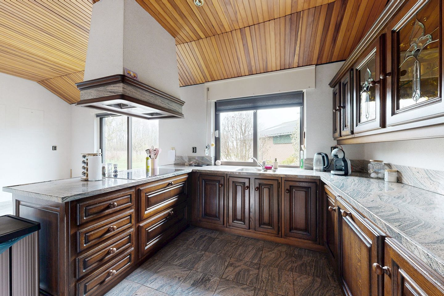 Foto 35 van Middenstraat 14-A