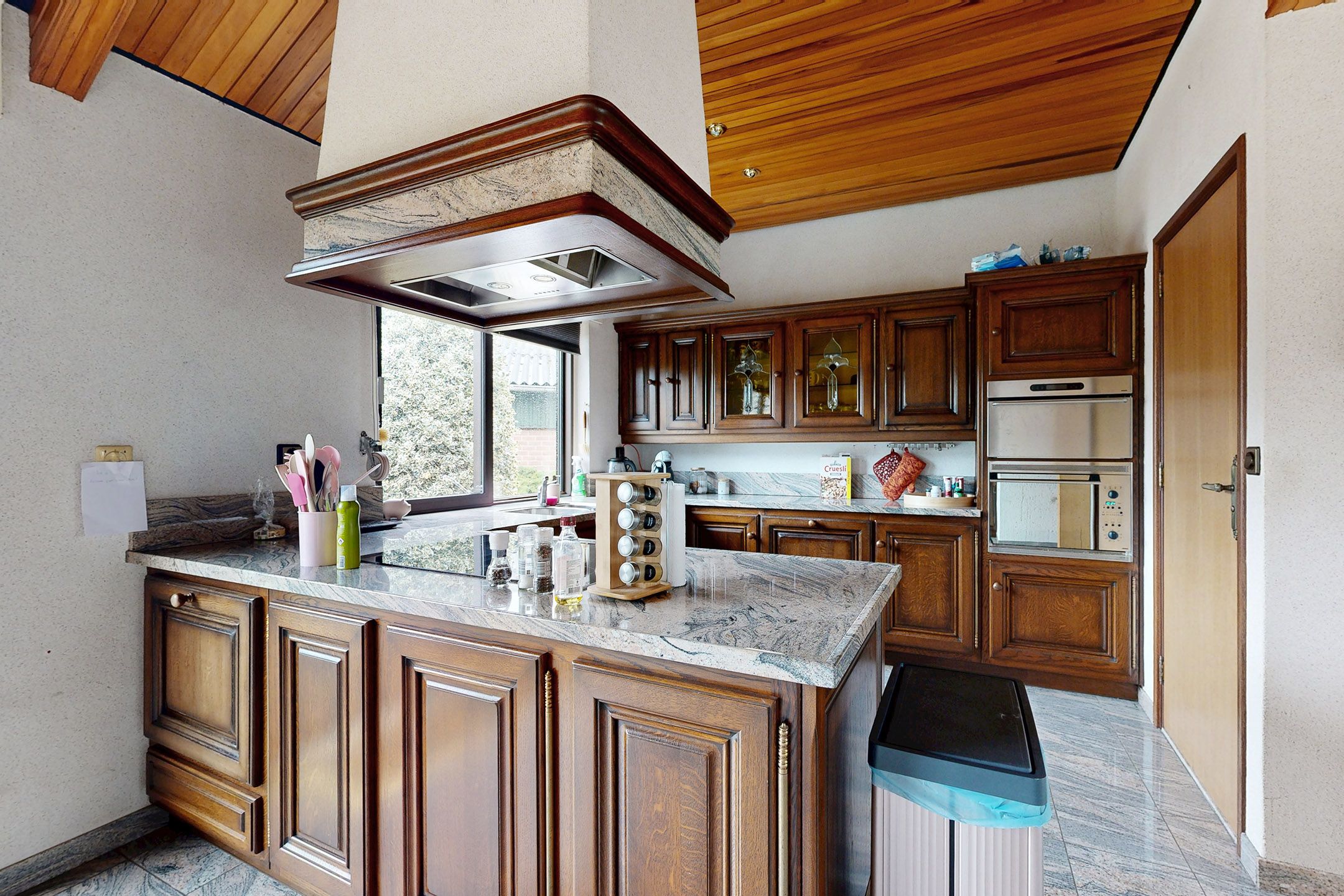 Foto 33 van Middenstraat 14-A