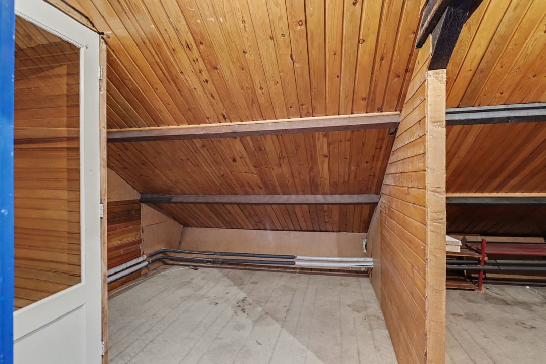 Detached Home with Deep Garden Offering Full Renovation Potential — 29
