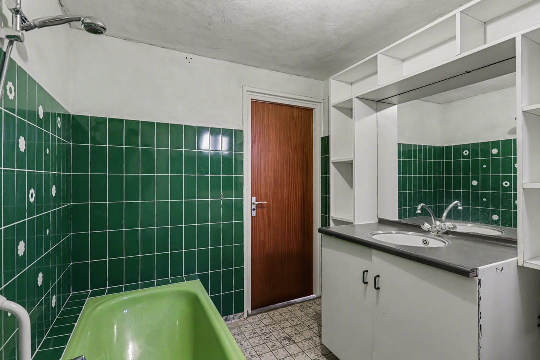 Detached Home with Deep Garden Offering Full Renovation Potential — 26