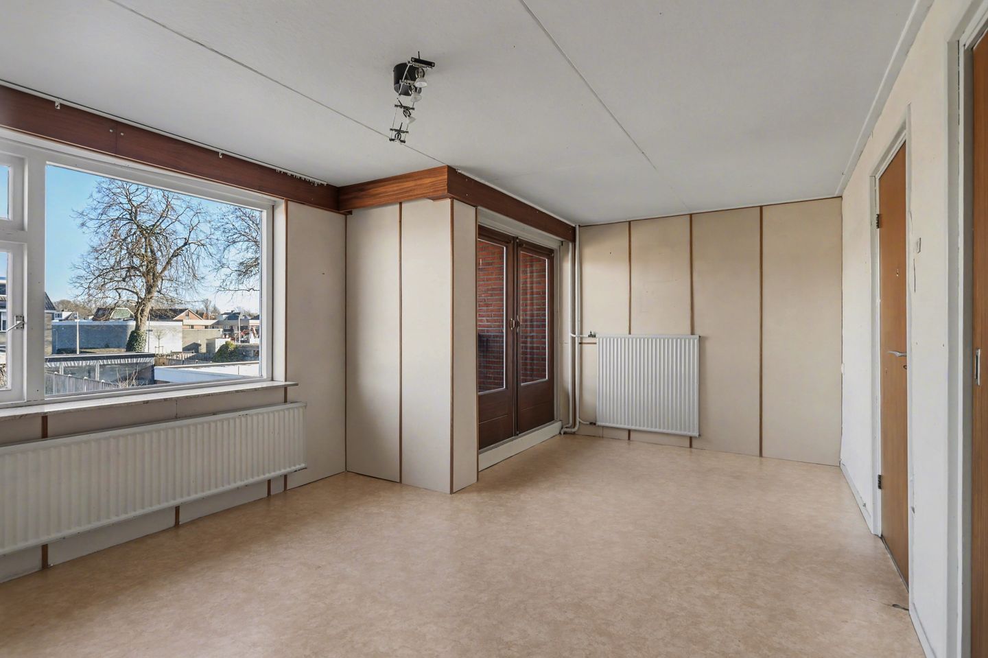 Detached Home with Deep Garden Offering Full Renovation Potential — 17