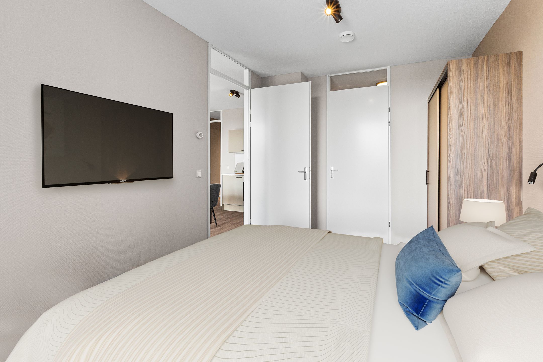 Foto 6 van K.P. van der Mandelelaan 130-1105