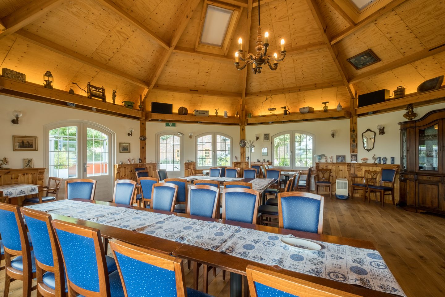 Former Ostrich Farm with Extensive Possibilities on 1.5 Hectares — 39