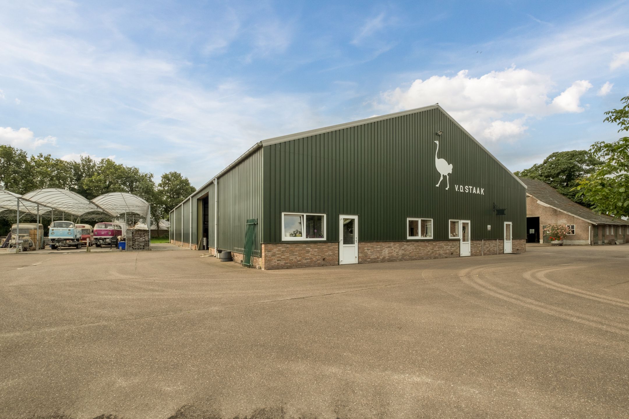 Former Ostrich Farm with Extensive Possibilities on 1.5 Hectares — 50