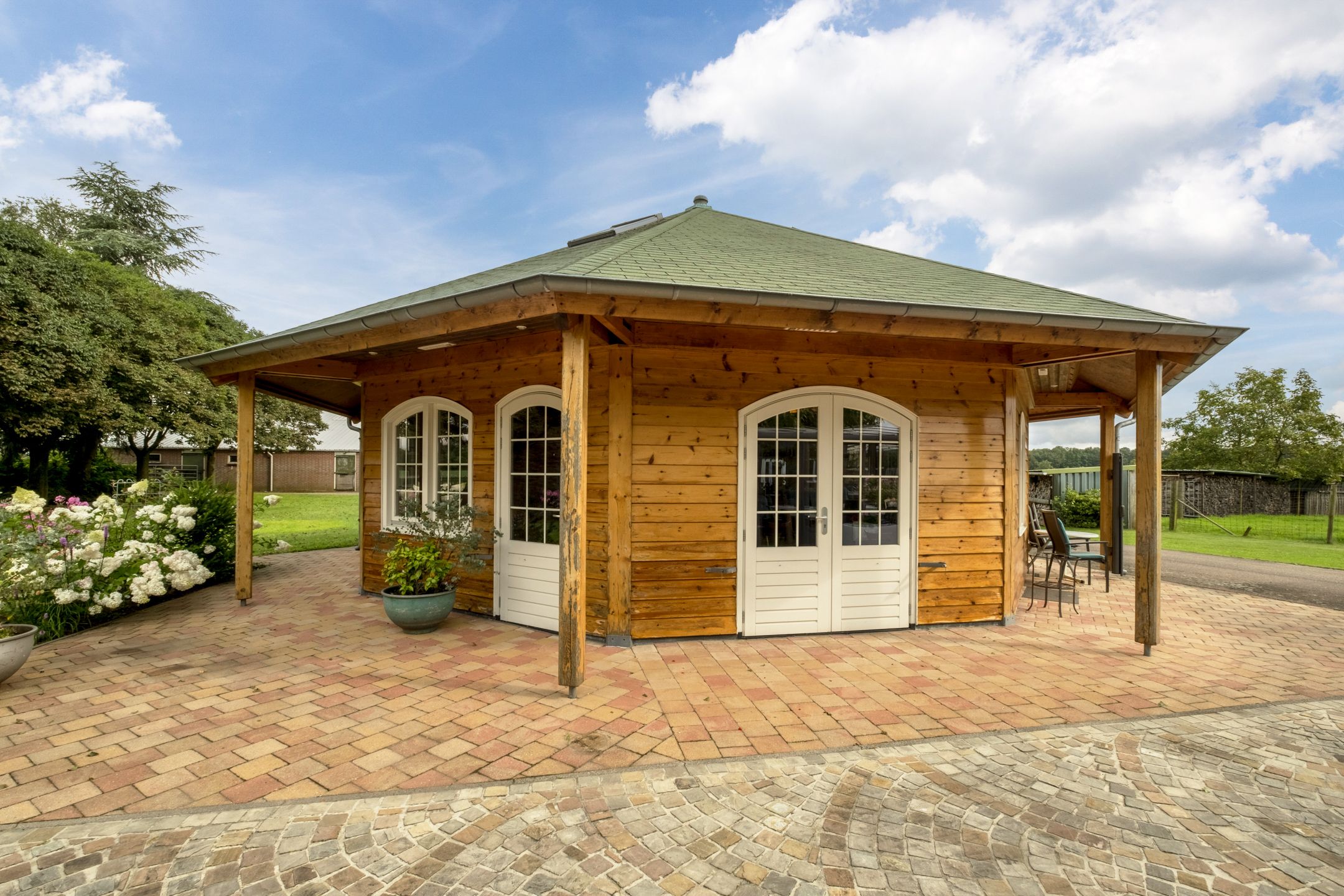 Former Ostrich Farm with Extensive Possibilities on 1.5 Hectares — 35