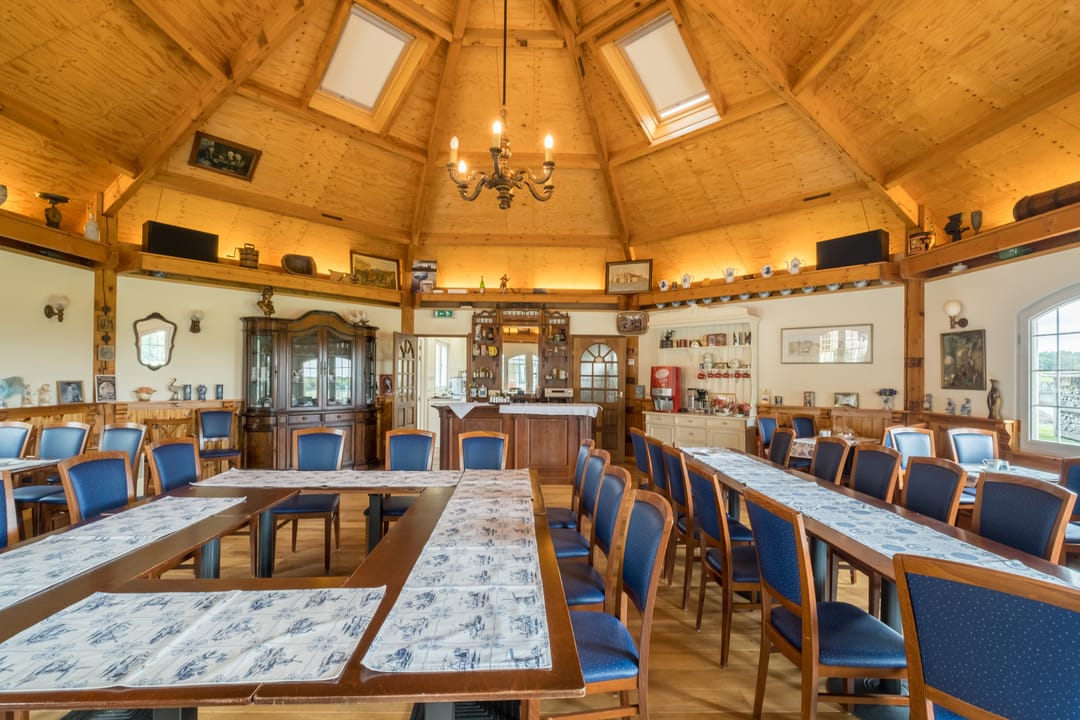 Former Ostrich Farm with Extensive Possibilities on 1.5 Hectares — 40