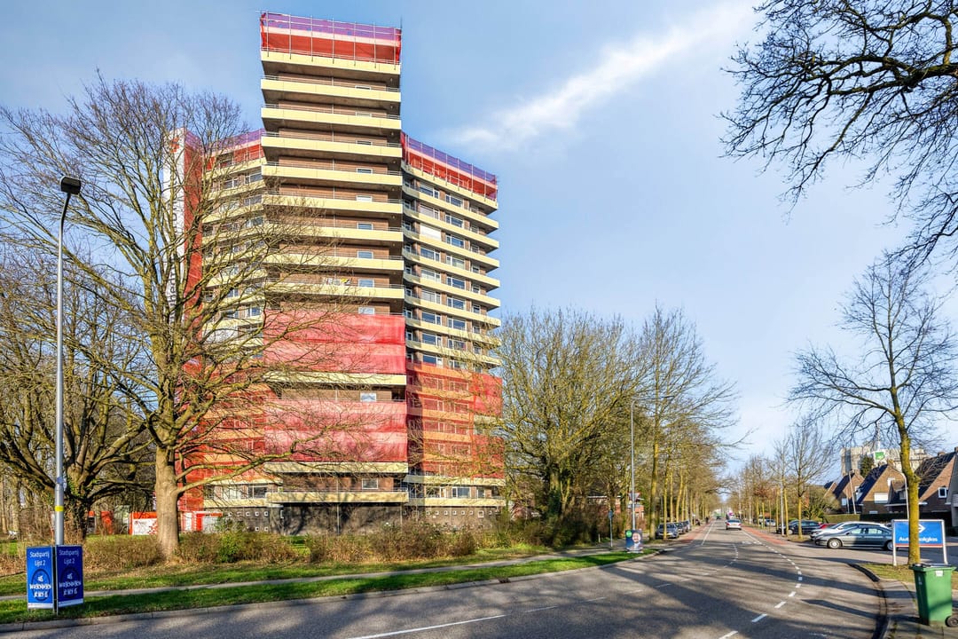 Apartment with panoramic view on the 15th floor — 22