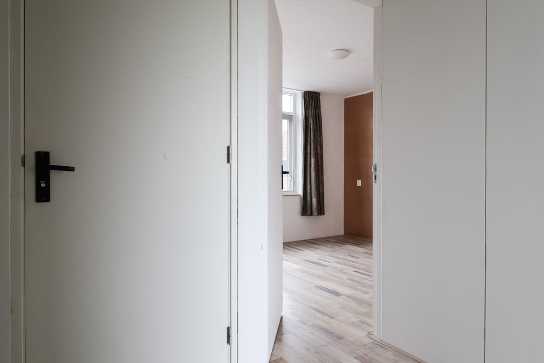 Renovated Corner Home with 4 Bedrooms and Sustainable Features — 31