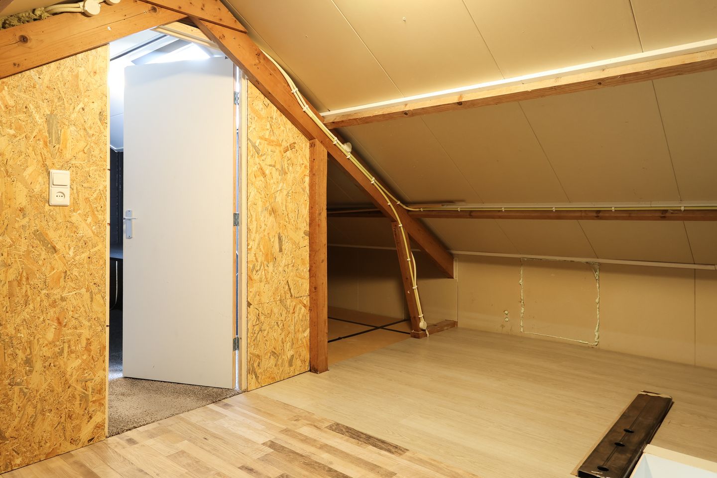 Renovated Corner Home with 4 Bedrooms and Sustainable Features — 39