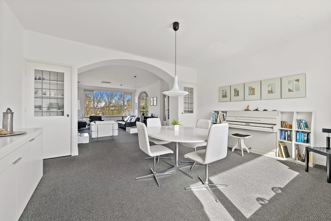Spacious Double Upper House with 5 Bedrooms in Popular Bezuidenhout — 20
